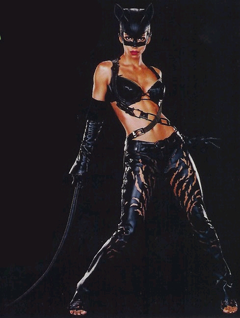Halle Berry Catwoman Costume. Halle Berry Does Catwoman